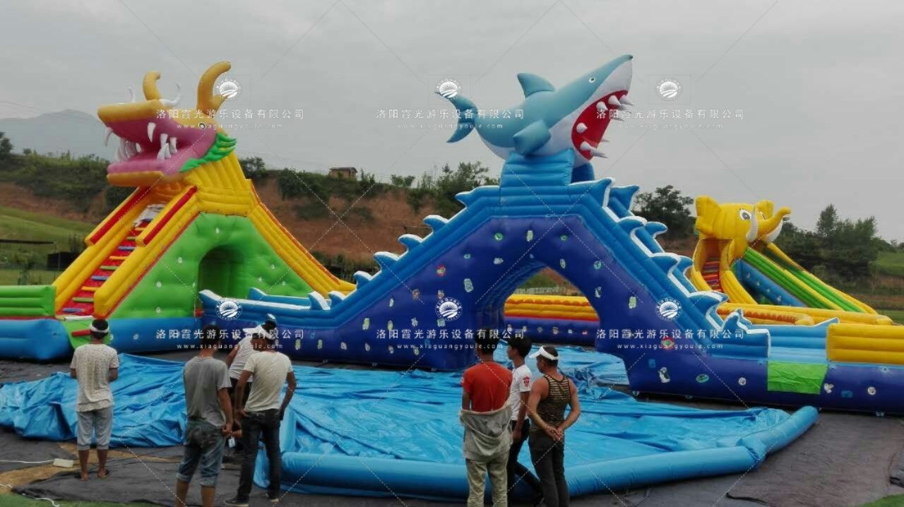 龙文龙鲨嬉水水上乐园